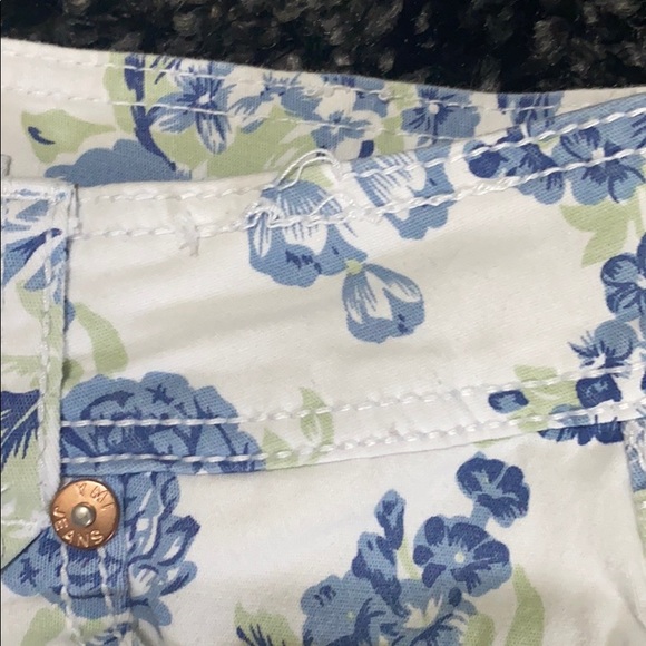 YMI green, blue, and white jean shorts - Picture 5 of 7